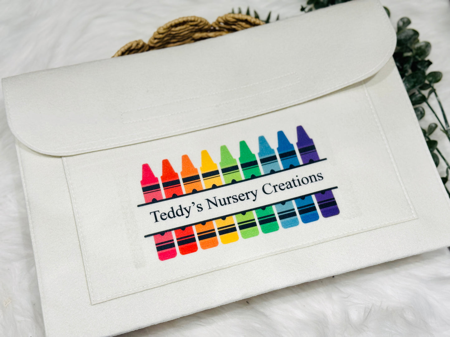 Personalised children’s artwork keepsake folder.