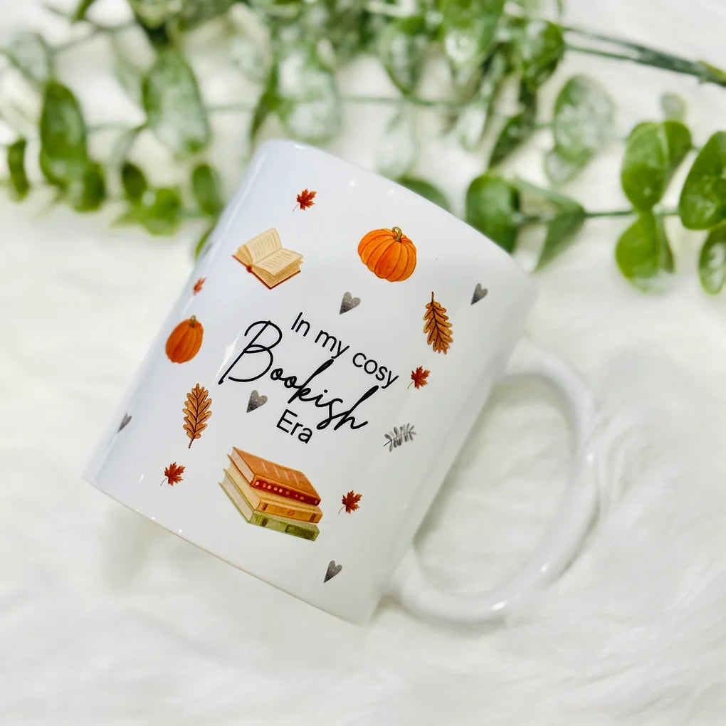 In my cosy bookish era 11oz mug